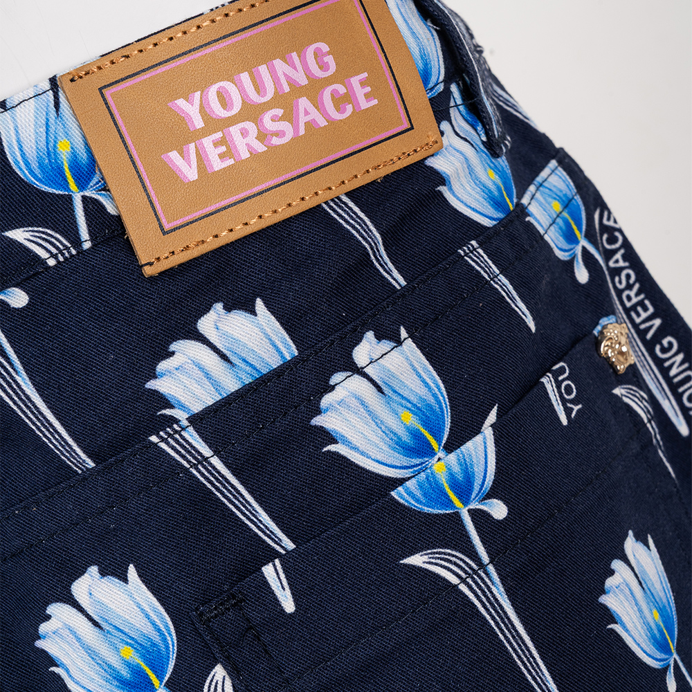 Шорты YVFBE51 YCAD5N  YOUNG VERSACE  - фото 4